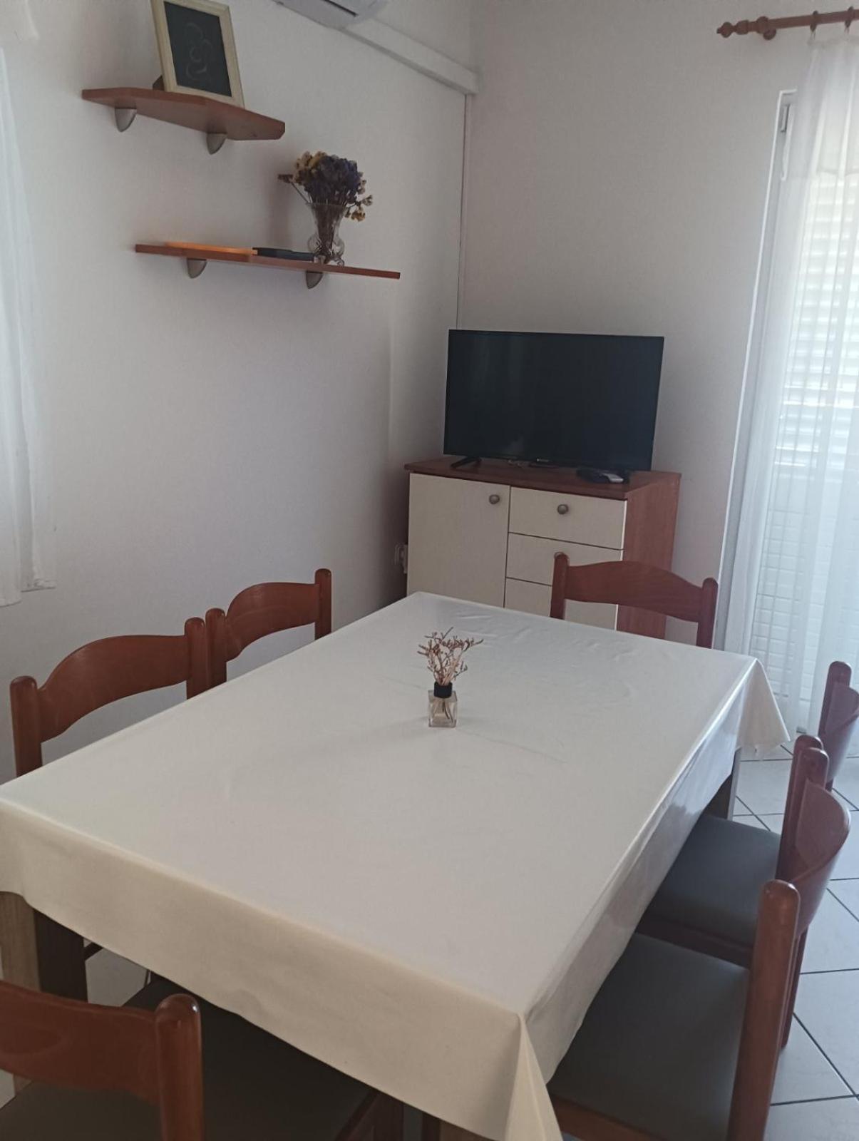 Apartmani Ana 비르 외부 사진